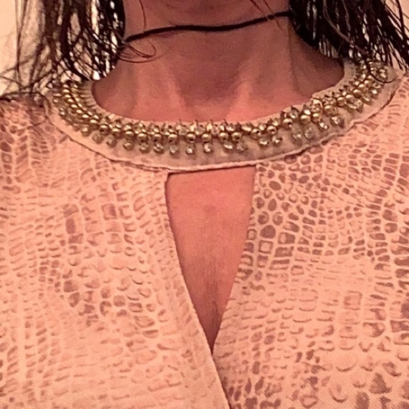 Bebe jeweled collar floral top - Picture 3 of 7